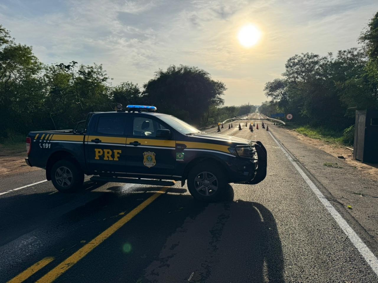 Interdição Total: Ponte sobre o Rio Piquiri na BR-272 Foto:PRF